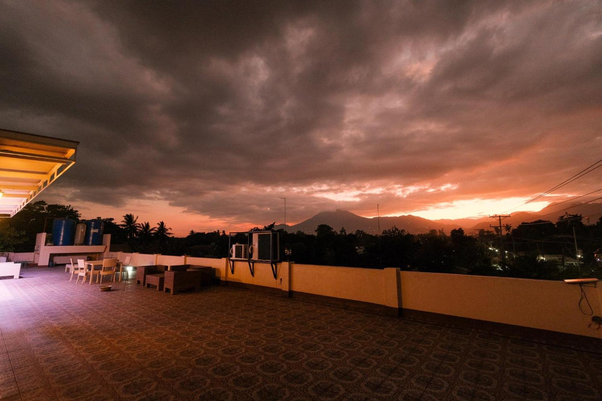 Residencia Orlina Hotel Dumaguete City Exterior photo