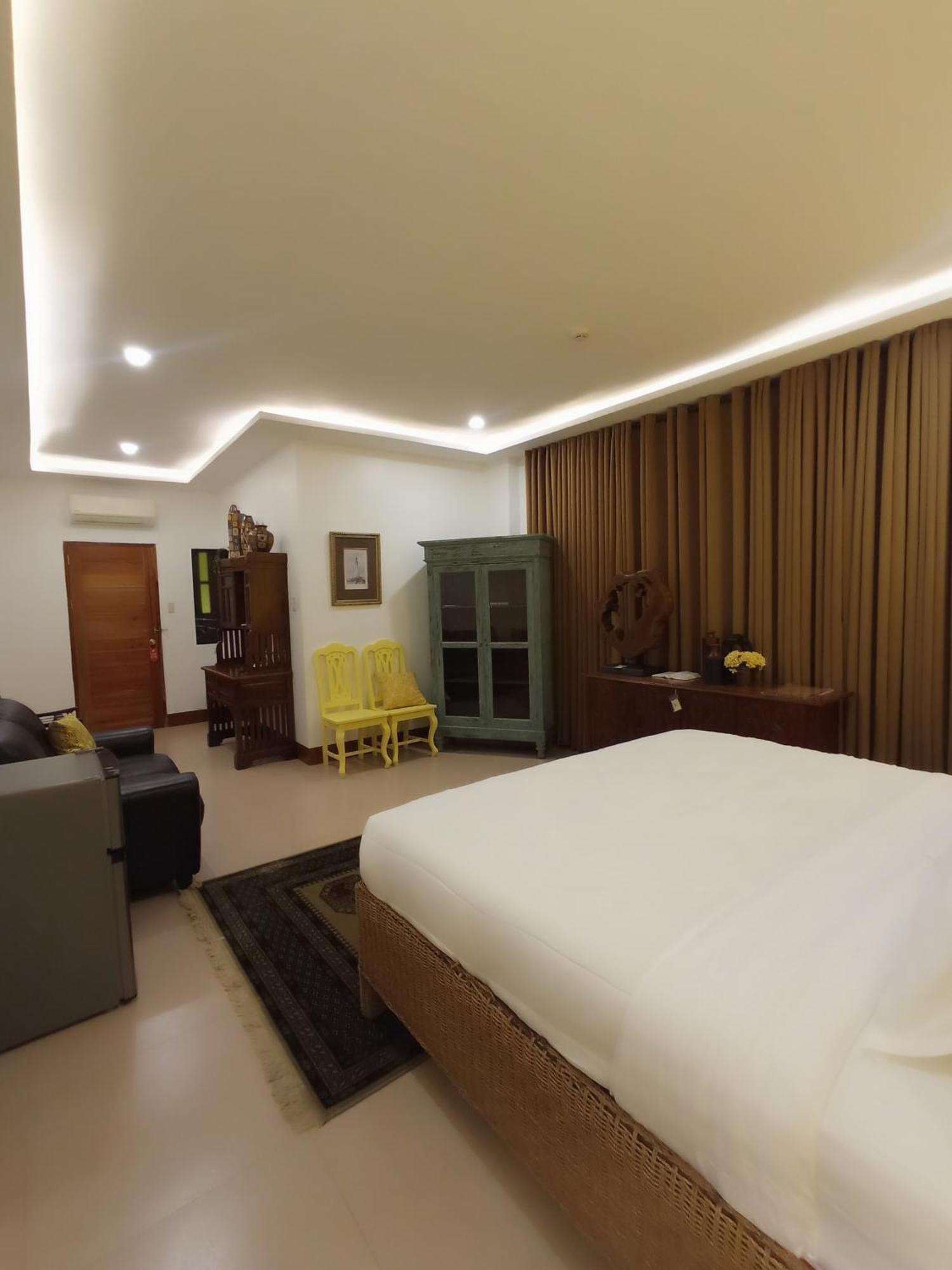 Residencia Orlina Hotel Dumaguete City Exterior photo